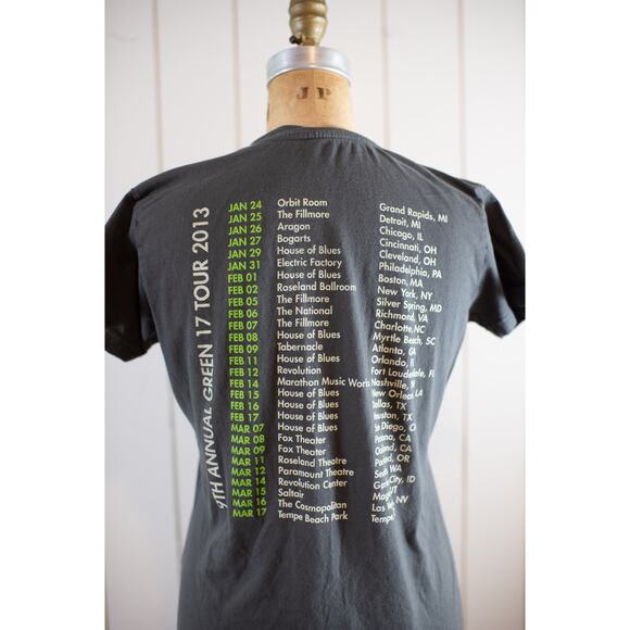 VTG Women's 2013 Flogging Molly Tour TShirt Band Tee Celtic Punk Rock Concert, L - Picture 8 of 9